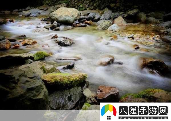 黃龍風(fēng)景區(qū)溪水潺潺的秘密