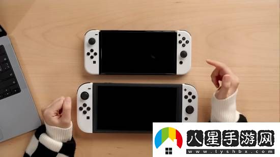 博主制作“Switch3”模型與現(xiàn)有掌機(jī)對比