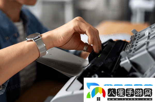 佳能打印機卡紙了怎么把紙拿出來